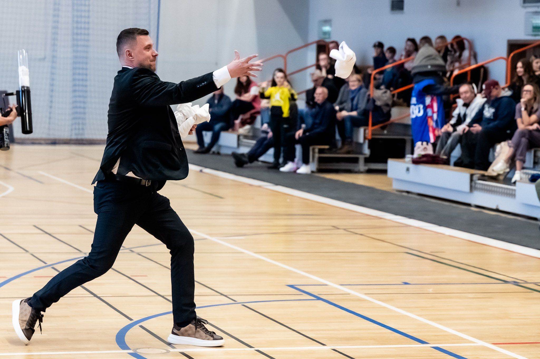 Granie dla Kobiet - mecz koszykarzy AZS UMK - GAK Gdynia