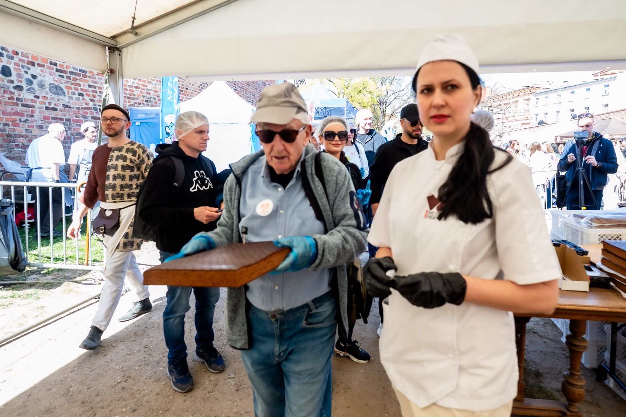 Najdłuższy piernik na świecie powstaje w Toruniu