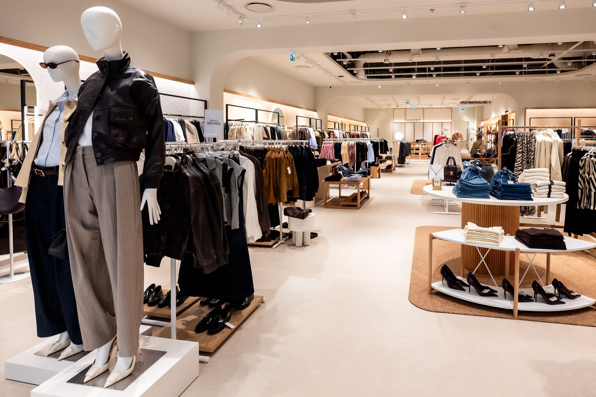 Sklep Mango w Galerii Copernicus