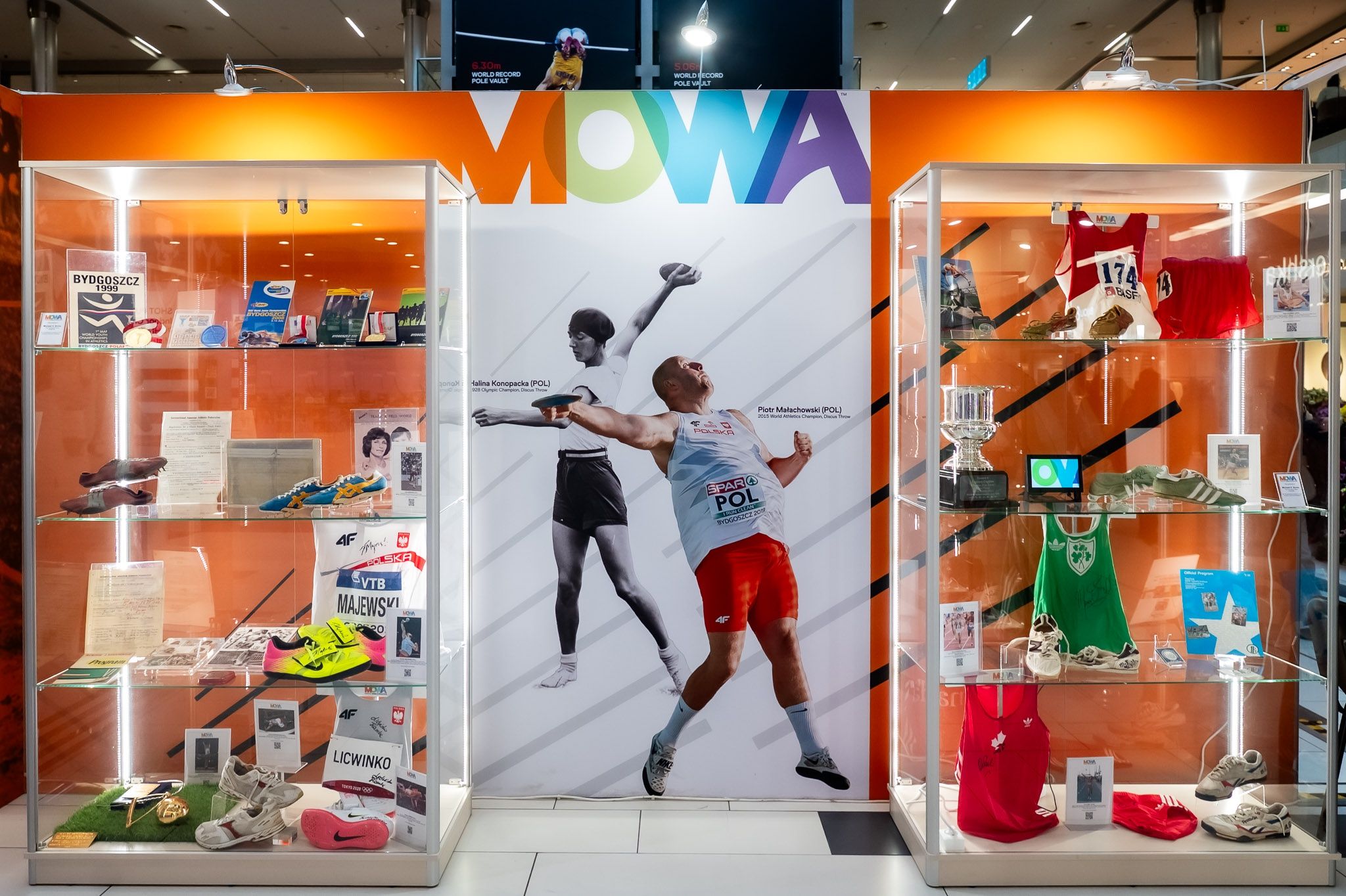 Wystawa w CHR Toruń Plaza 