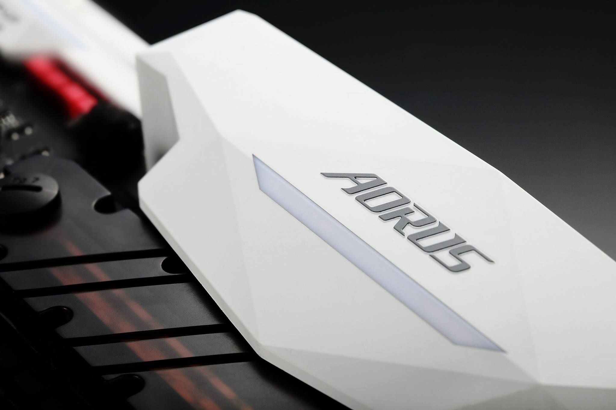 Gigabyte Aorus - płyta główna
