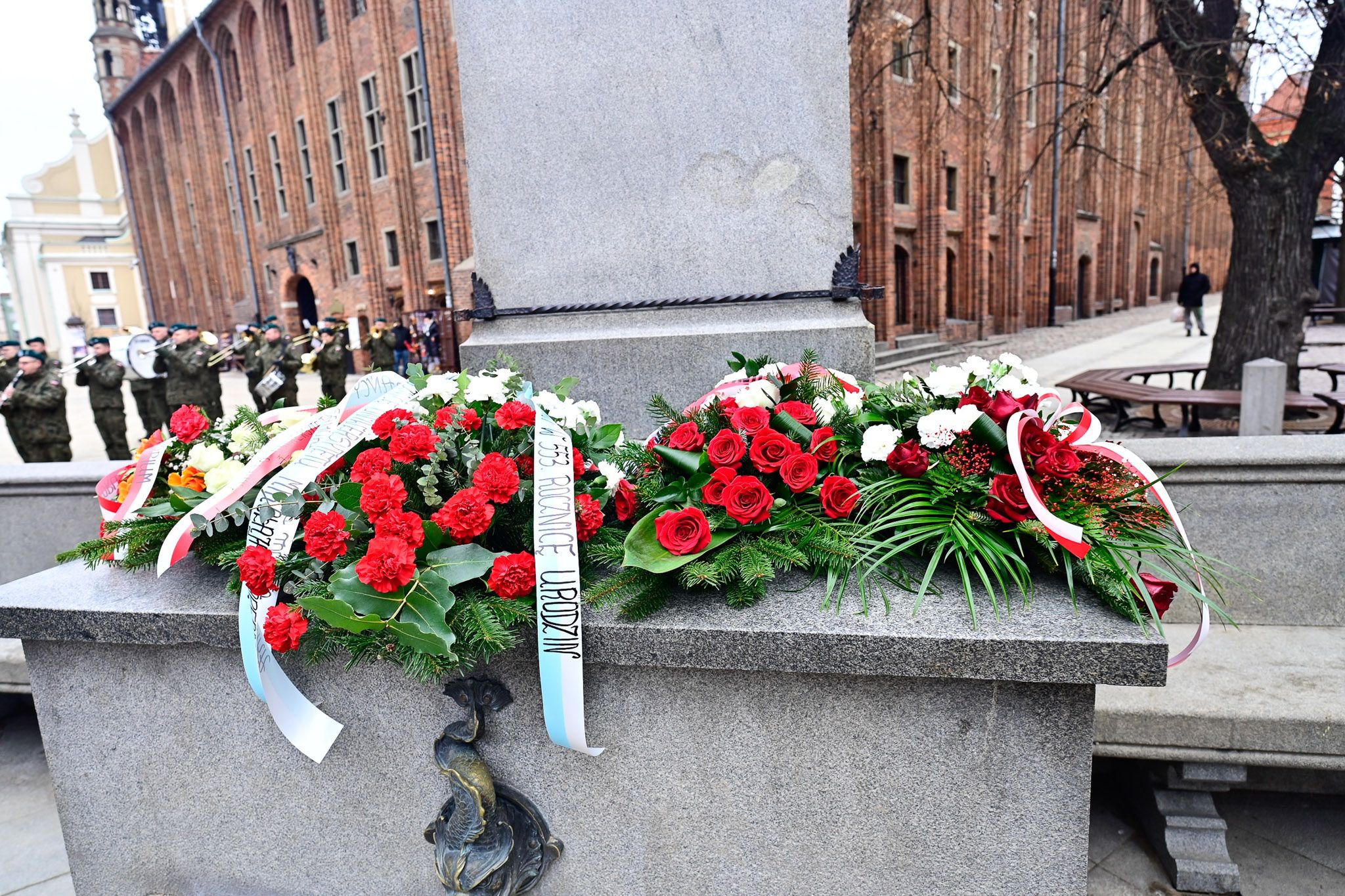 Uroczystości pod pomnikiem Kopernika