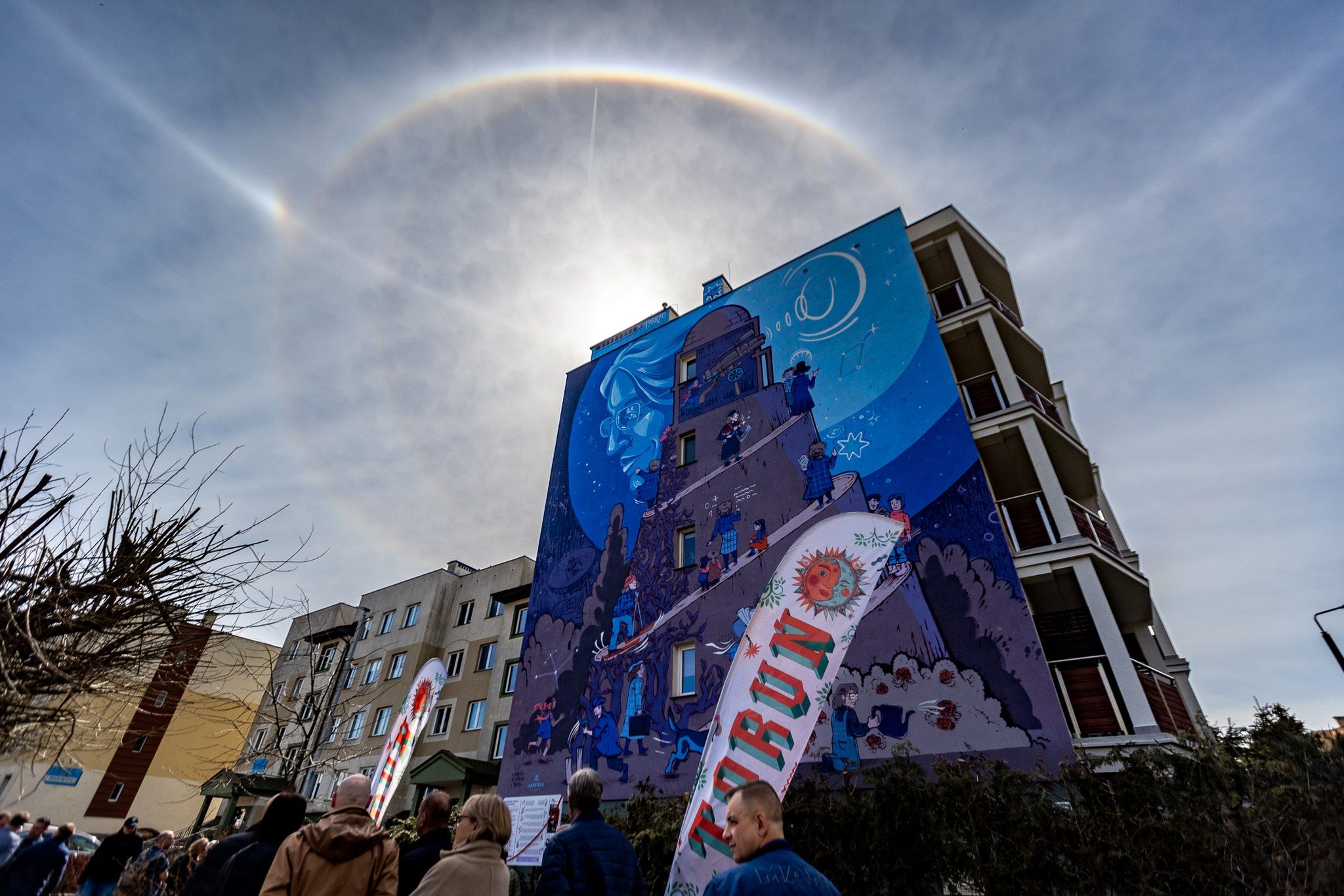 Imponujący mural poświęcony astronomce.