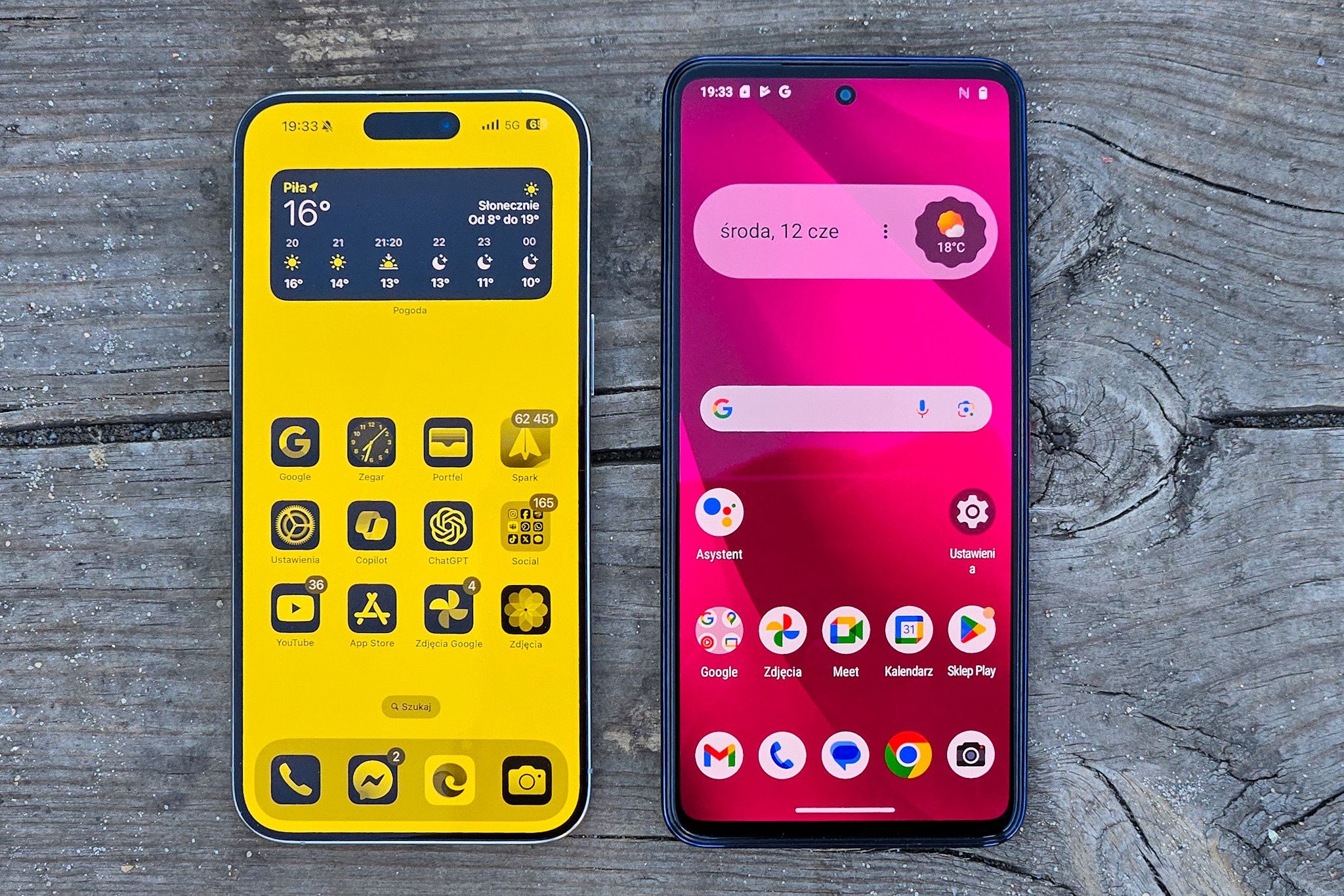 iPhone 15 Pro Max i T Phone 2 Pro