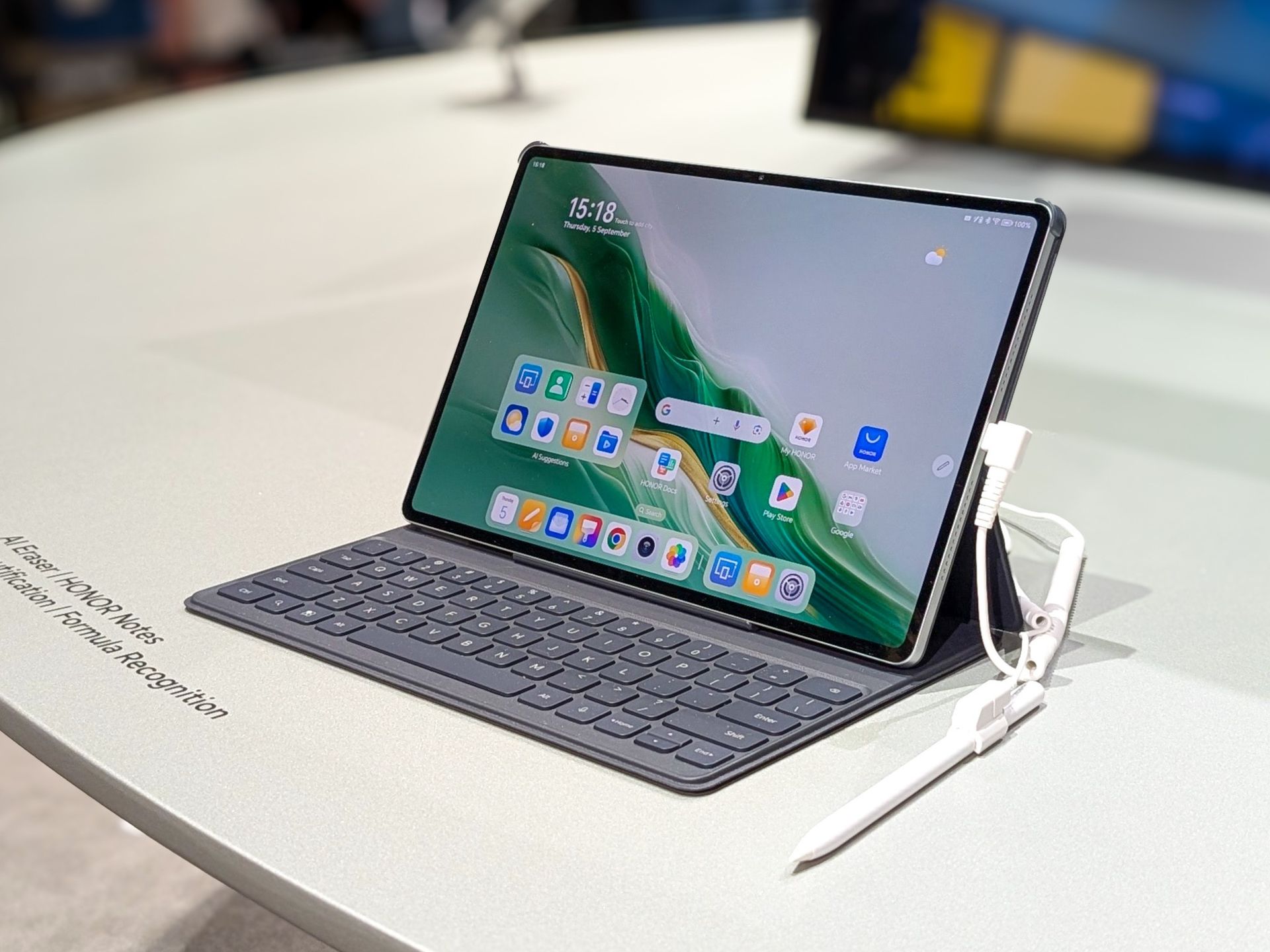 Honor MagicPad 2