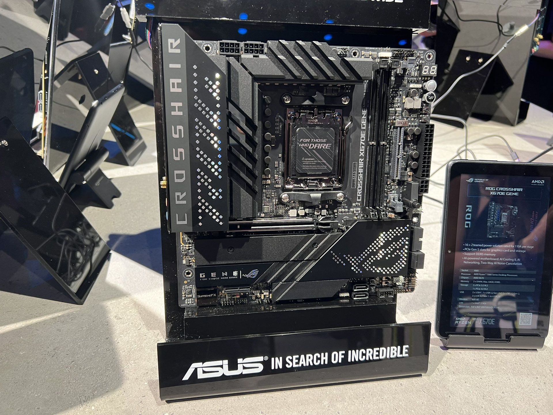 ASUS ROG Crosshair X670E Gene