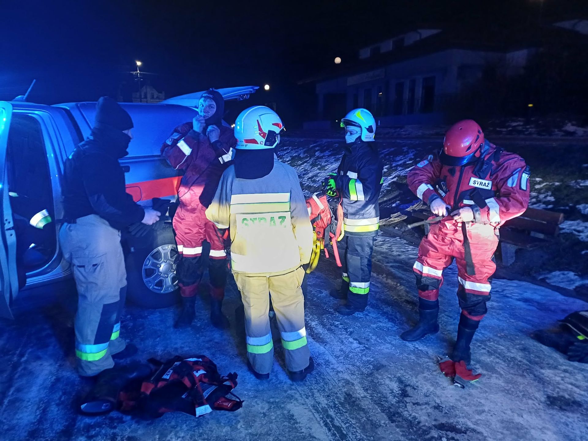 Uratowane trzy łabędzie 