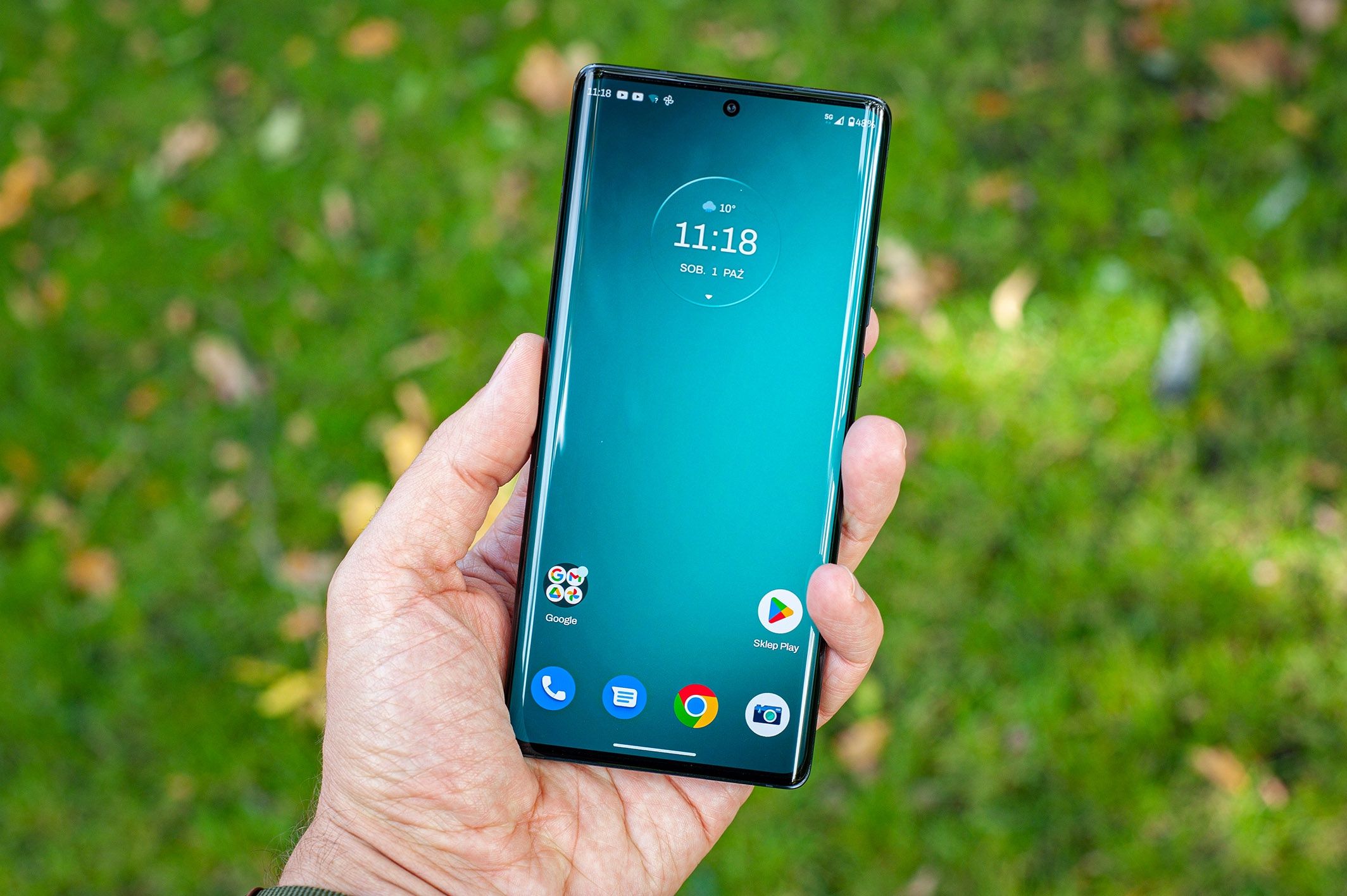 Motorola Edge 30 Ultra - wyświetlacz