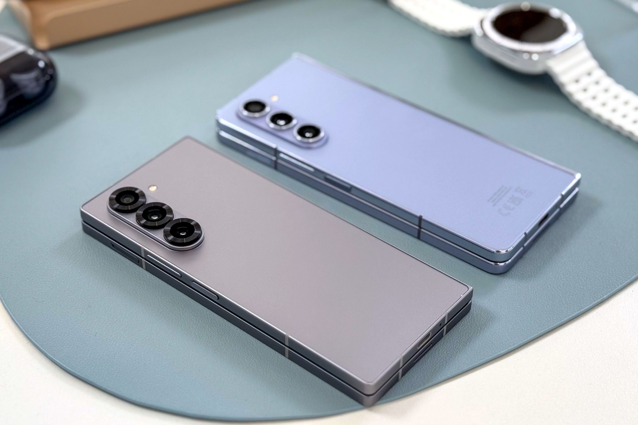 Samsung Galaxy Z Fold 6 i Galaxy Z Fold 5