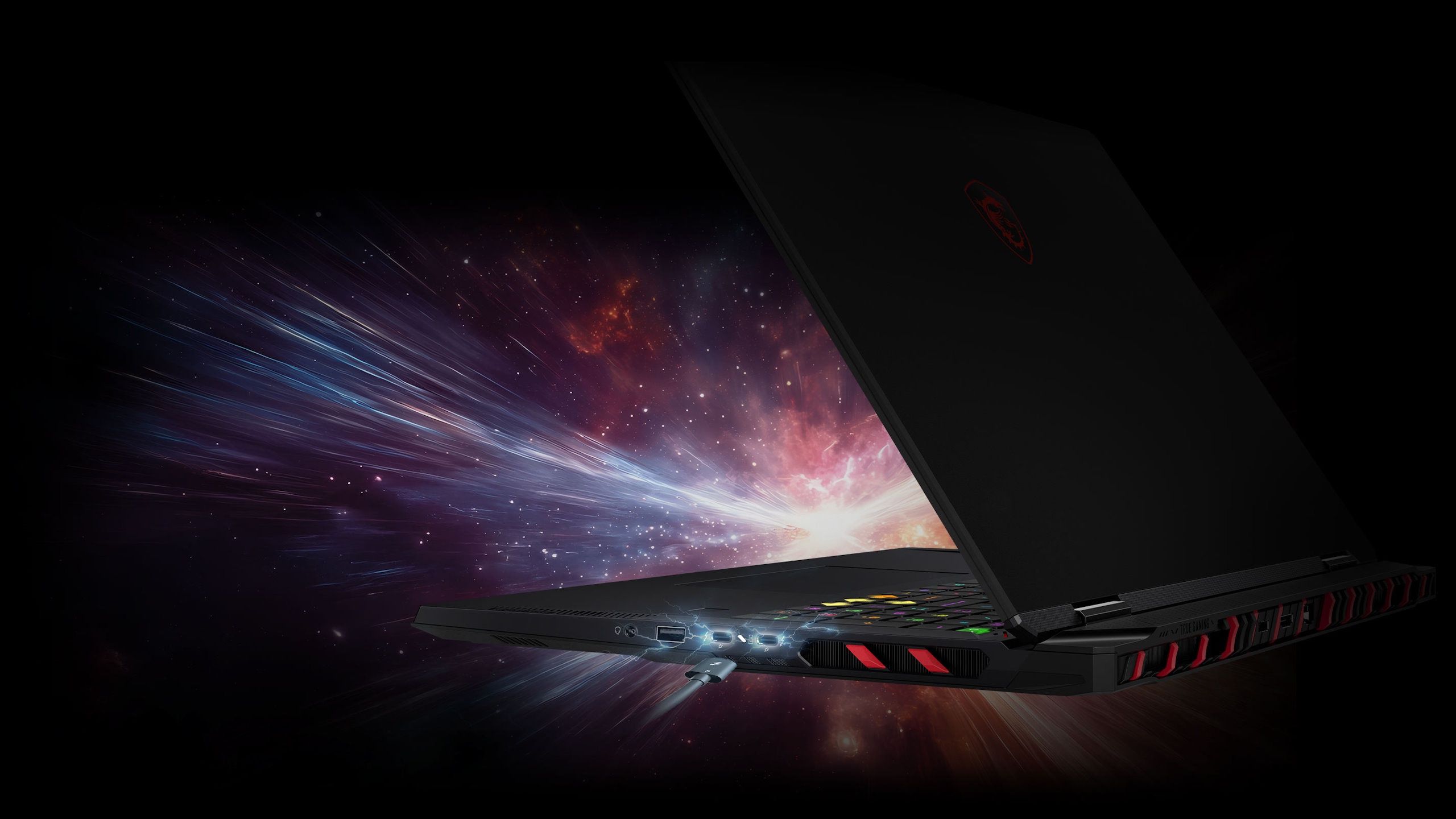 MSI Raider 18 HX AI - thunderbolty 5