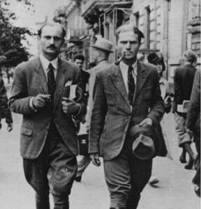 Tadeusz Towarnicki (z lewej). Uczestnik akcji Za Kotarą