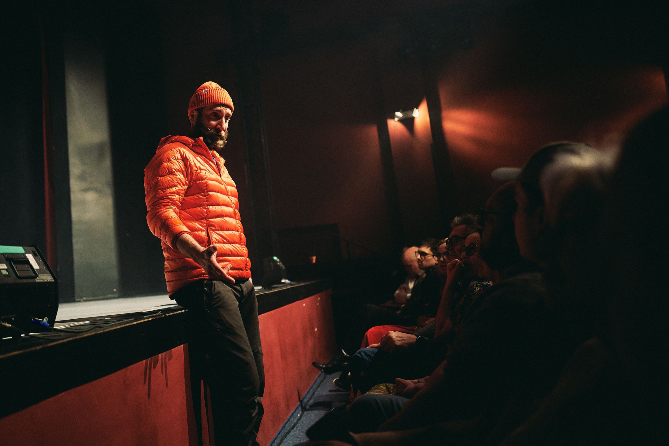 Krystian Durman na scenie Teatru Baj Pomorski