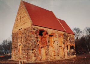 Zrujnowana kaplica komandorii w Rurce. Fot. G.B. Bednarek