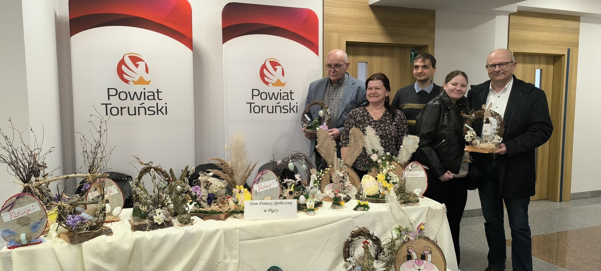 Jarmark świąteczny w Starostwie