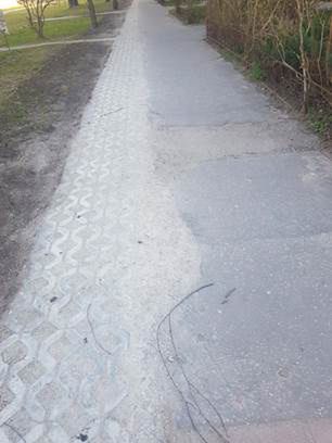 Chodnik przy ul. Gałczyńskiego 3 