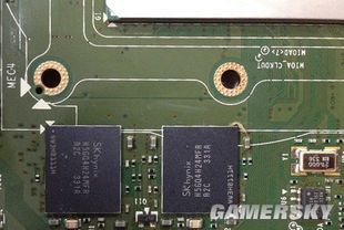 Nvidia GeForce GTX 880 karta graficzna - kości pamięci