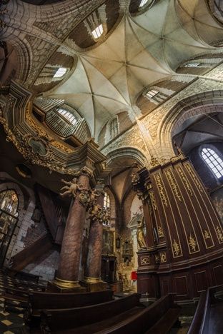 Samyang 12 mm f/2,8 przykładowe zdjęcie - kościół