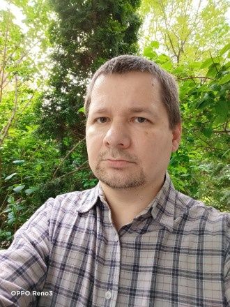 Oppo Reno 3 - selfie światło omni