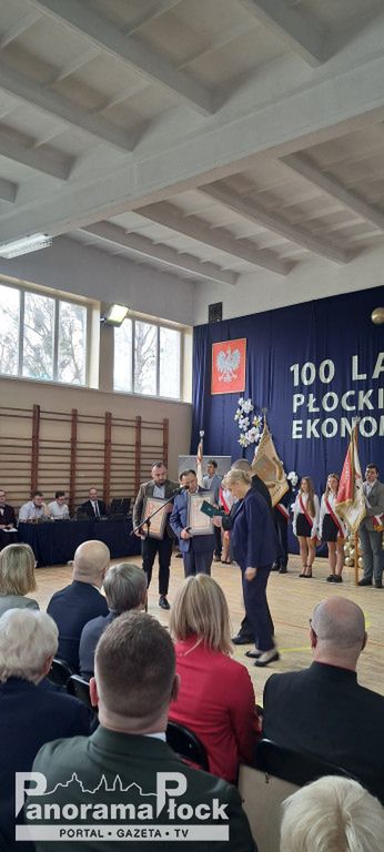 100-lecie i troszeczkę Zespołu Szkół Ekonomiczno-Kupieckich w Płocku