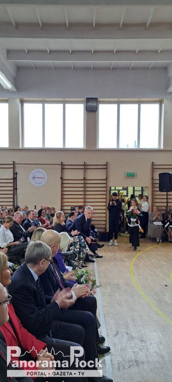 100-lecie i troszeczkę Zespołu Szkół Ekonomiczno-Kupieckich w Płocku