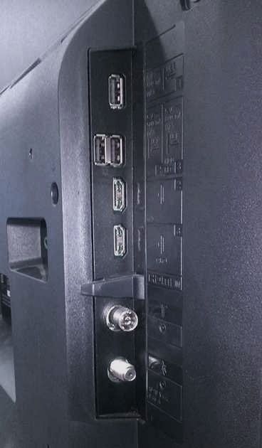 Sony 49XE7005   - złącza