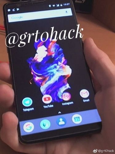 OnePlus 5T zdjęcie