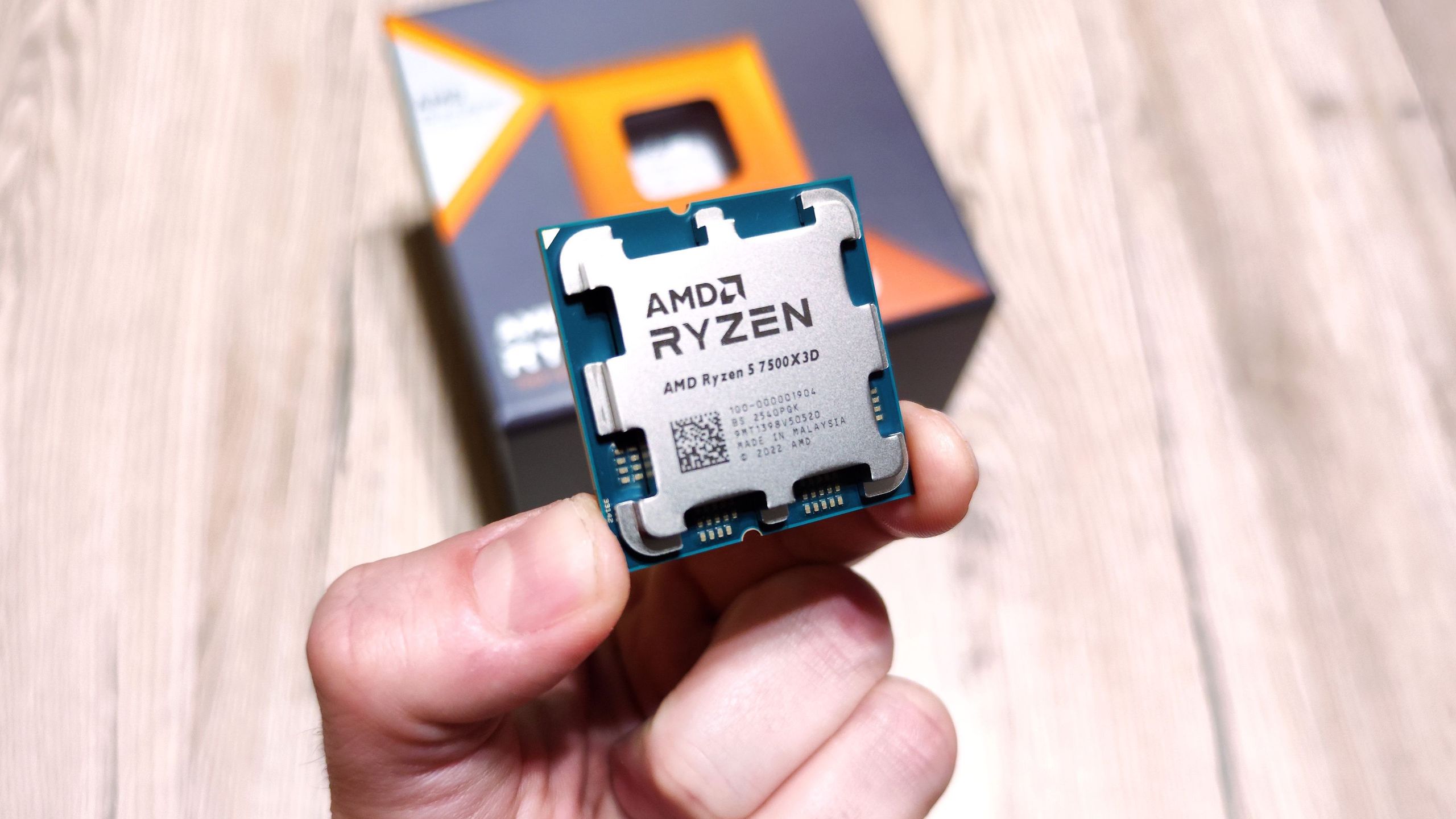 AMD Ryzen 5 7500X3D