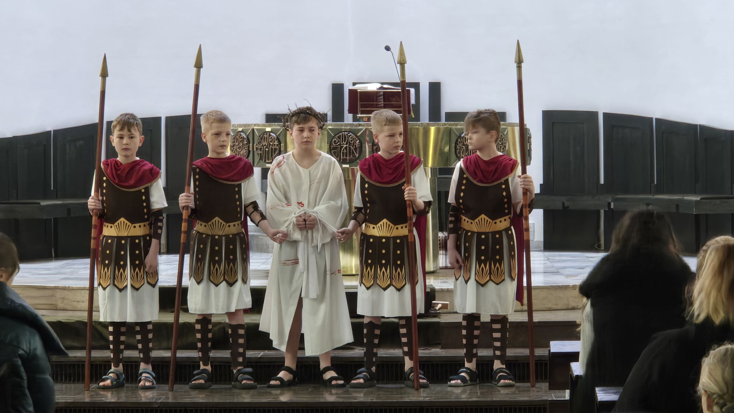 Nabożeństwo rozpoczęło się o godzinie 10:00 i od pierwszych minu