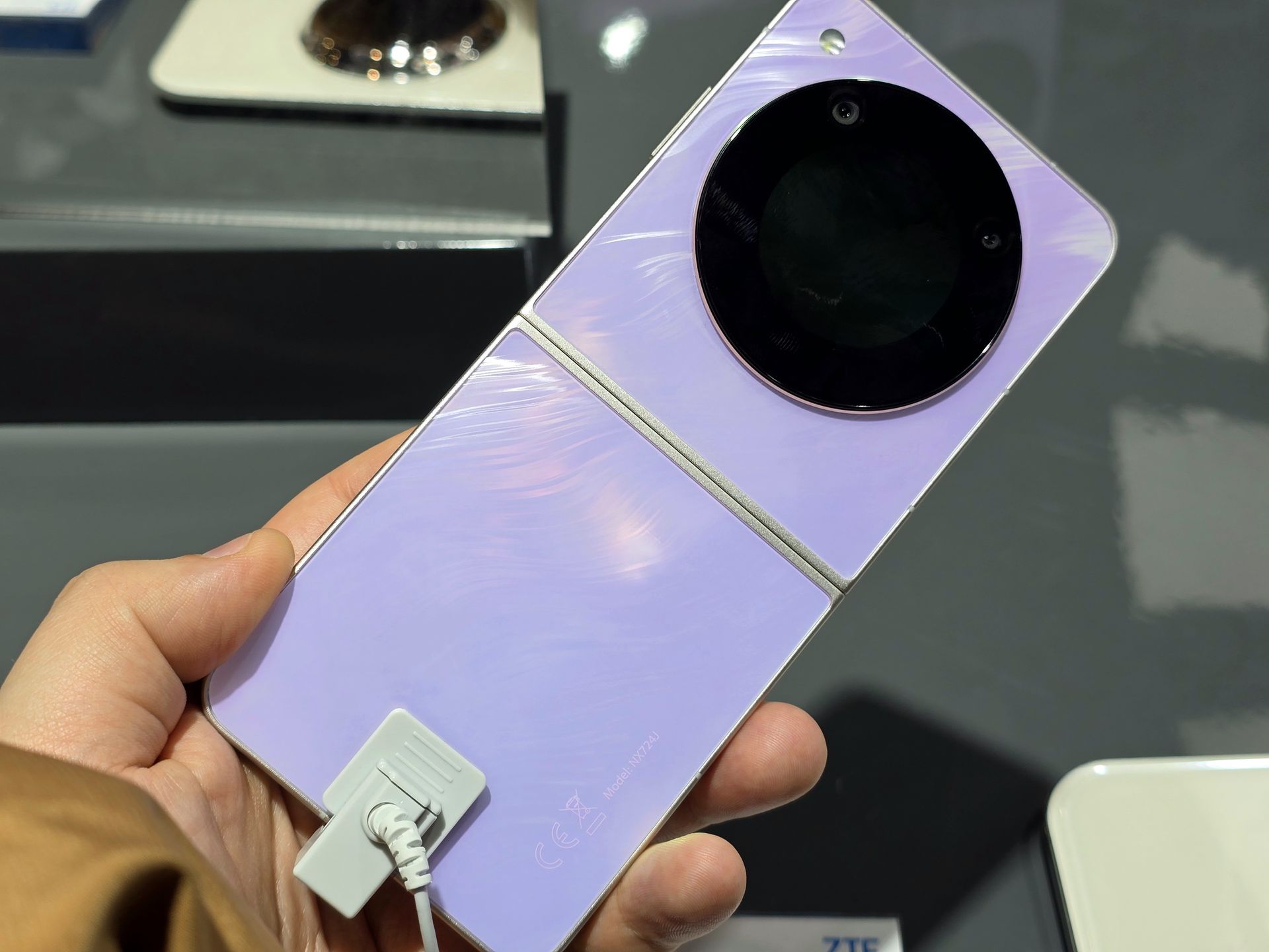 Nubia Flip 5G