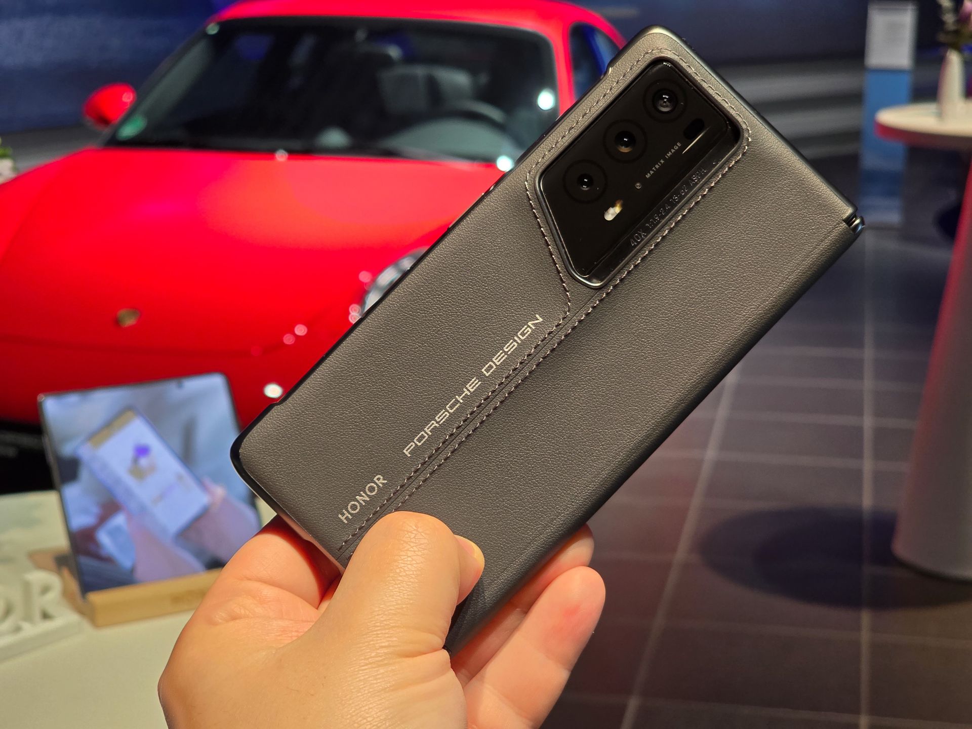 Porsche Design Honor Magic V2 RSR