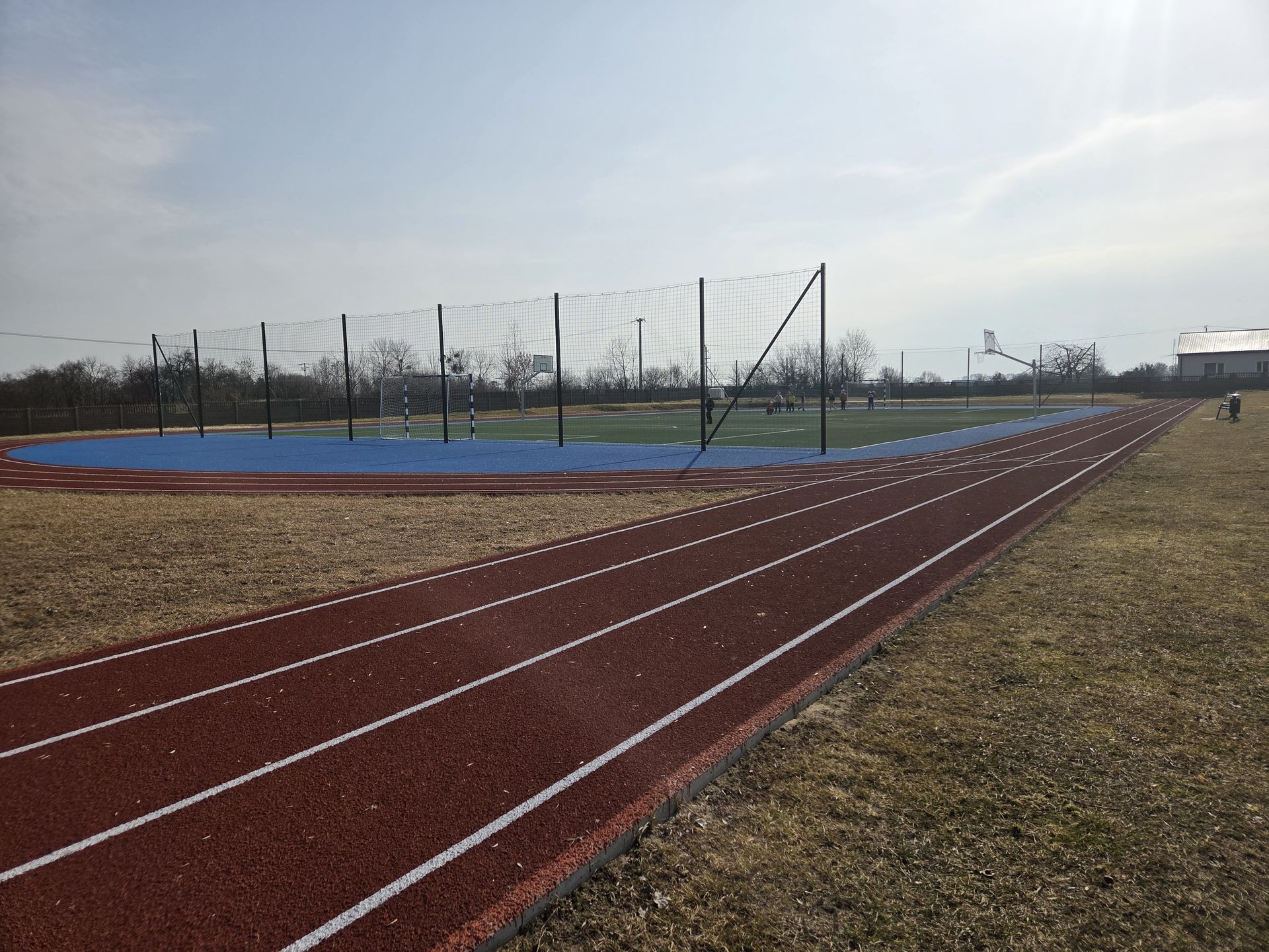 Magazyn przy stadionie lekkoatletycznym doczeka się modernizacji