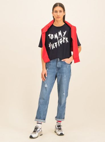 Koszulka Tommy Hilfiger damska w stylizacji z jeansami