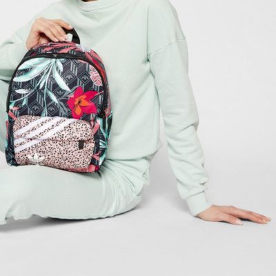plecak adidas w kwiaty