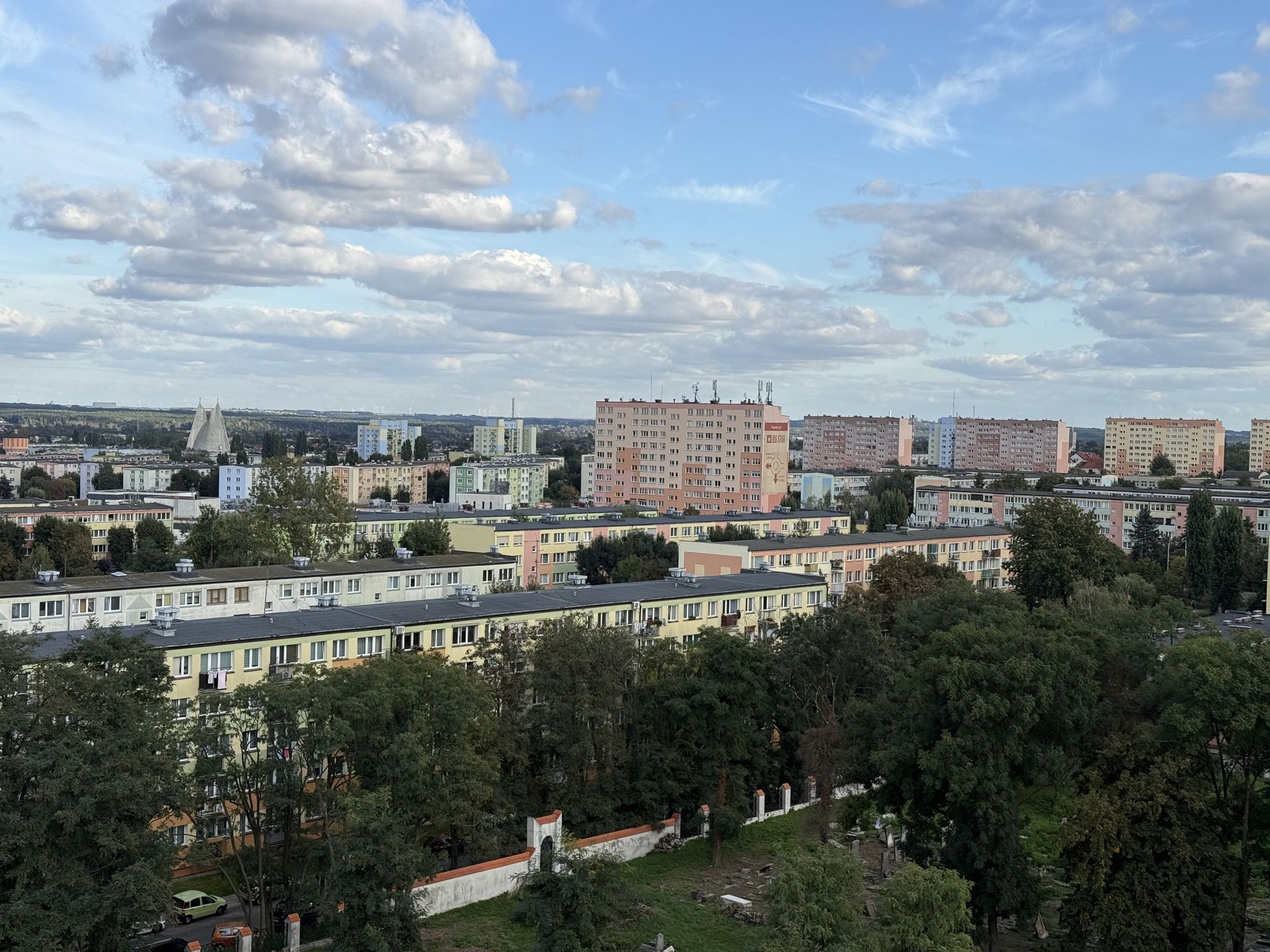 iPhone 16 pro max Obiektyw główny (12 MP; 2x)
