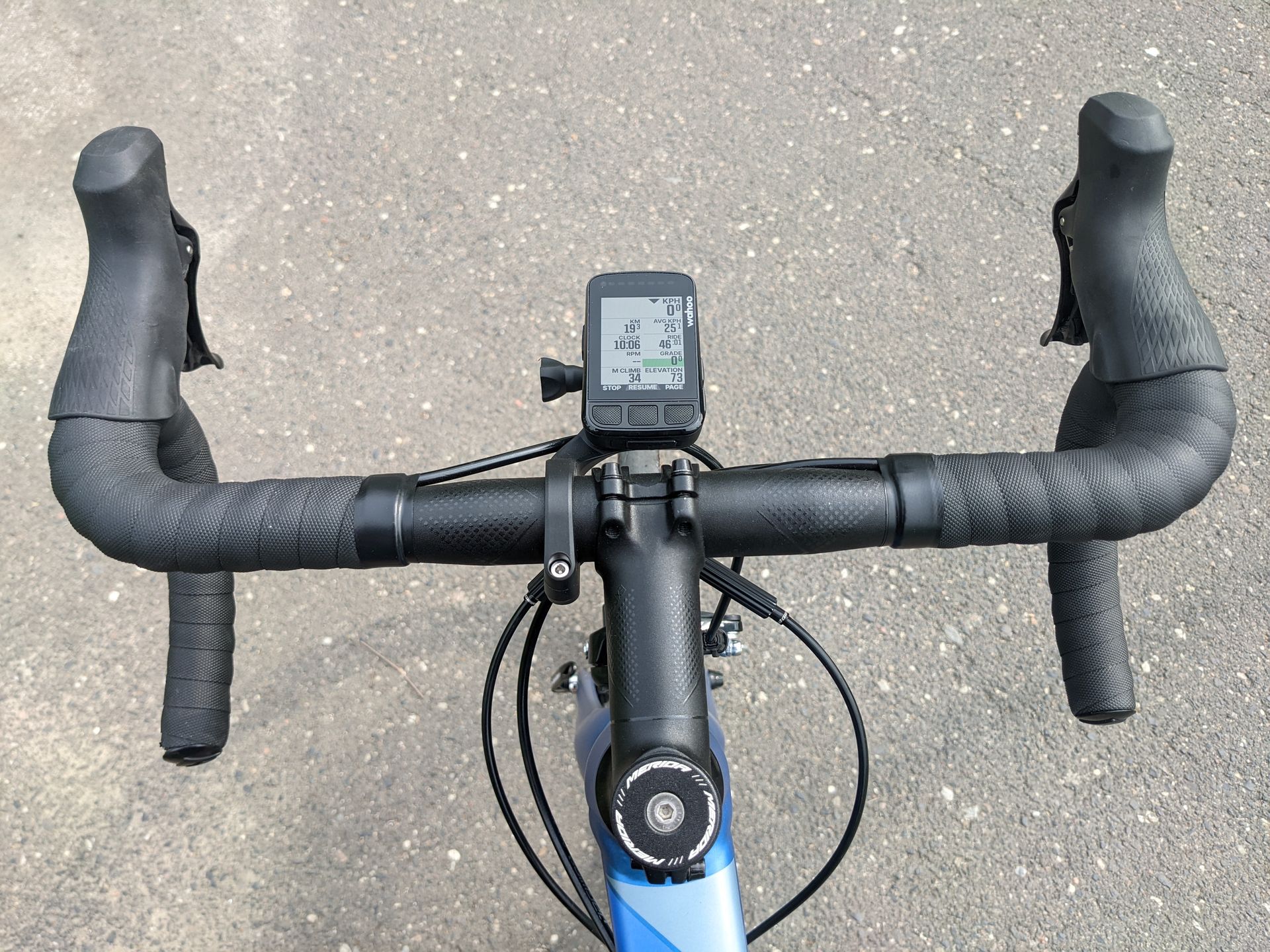 Wahoo Elemnt Bolt v2 na rowerze