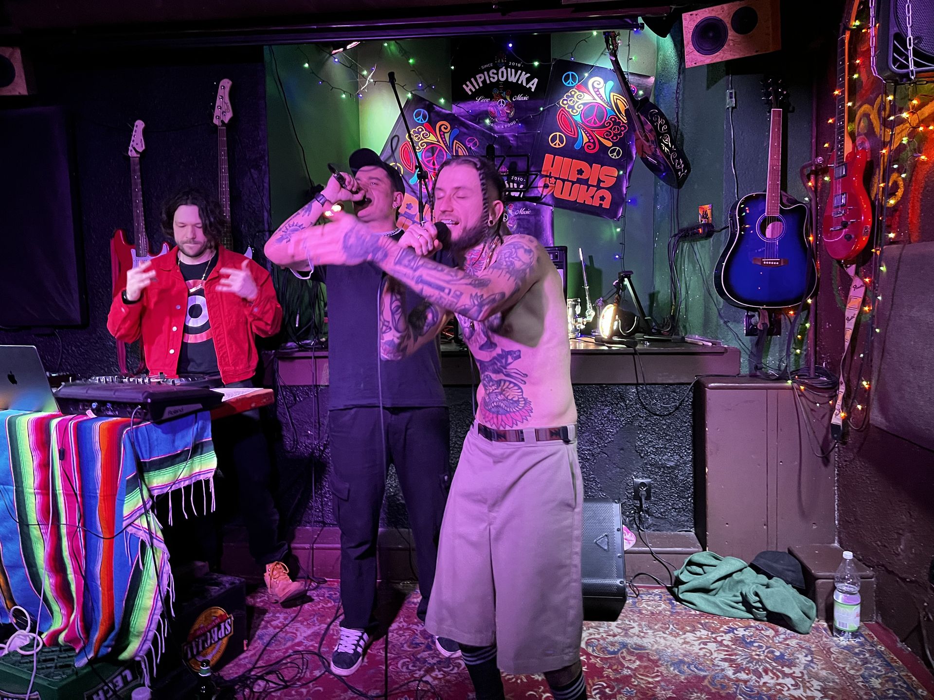 bulsjarz i Zeszyty na scenie Hipisówki