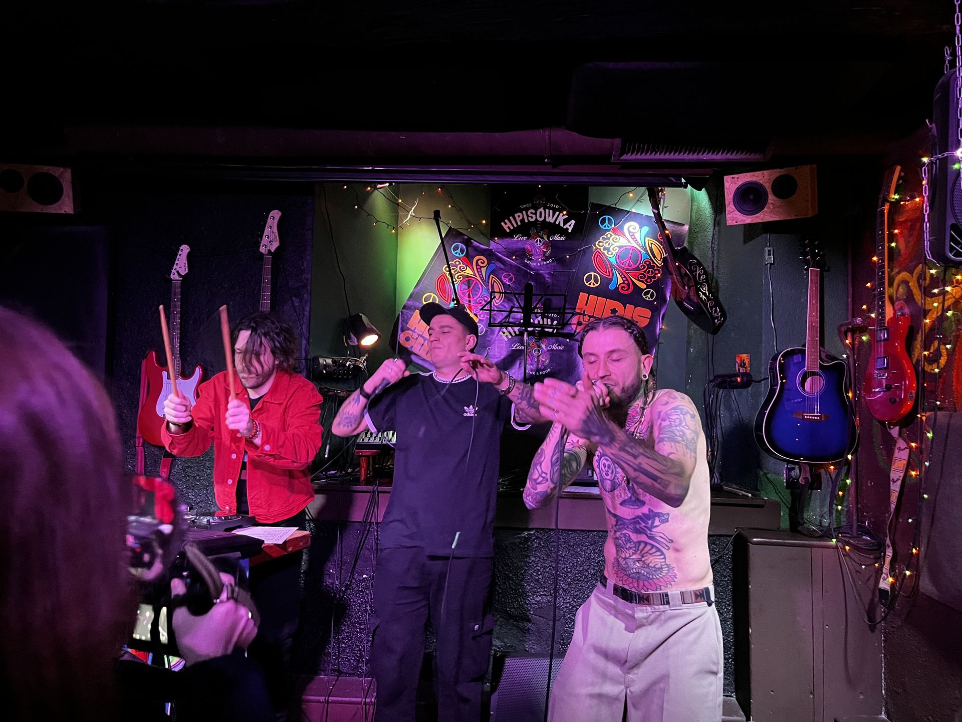 bulsjarz i Zeszyty na scenie Hipisówki