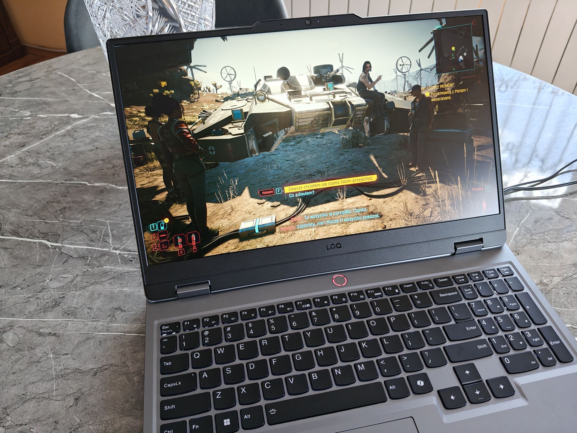Lenovo LOQ-15 w całej okazałości.