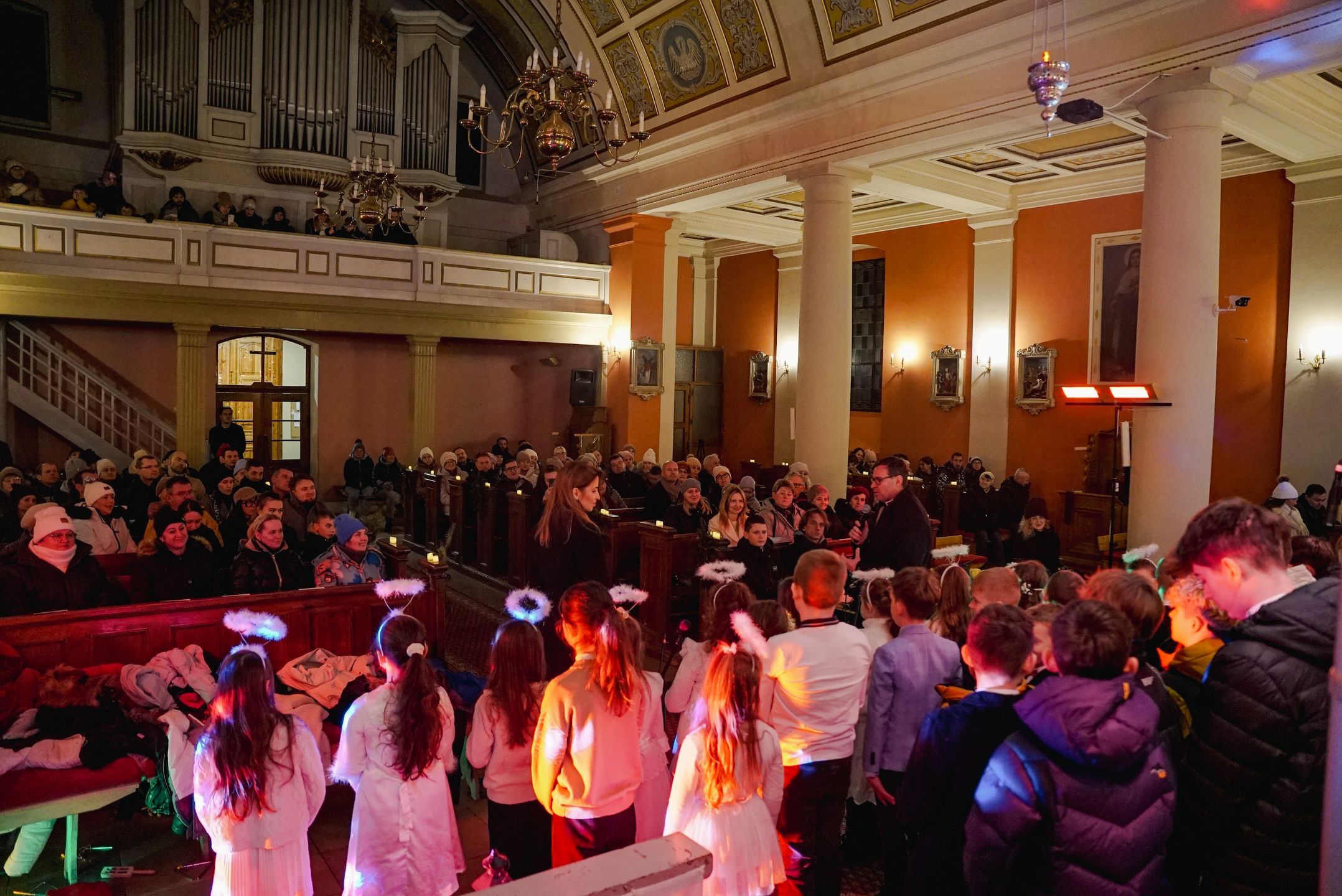 Koncert Kolęd uczniów Szkoły Podstawowej w Bielawach