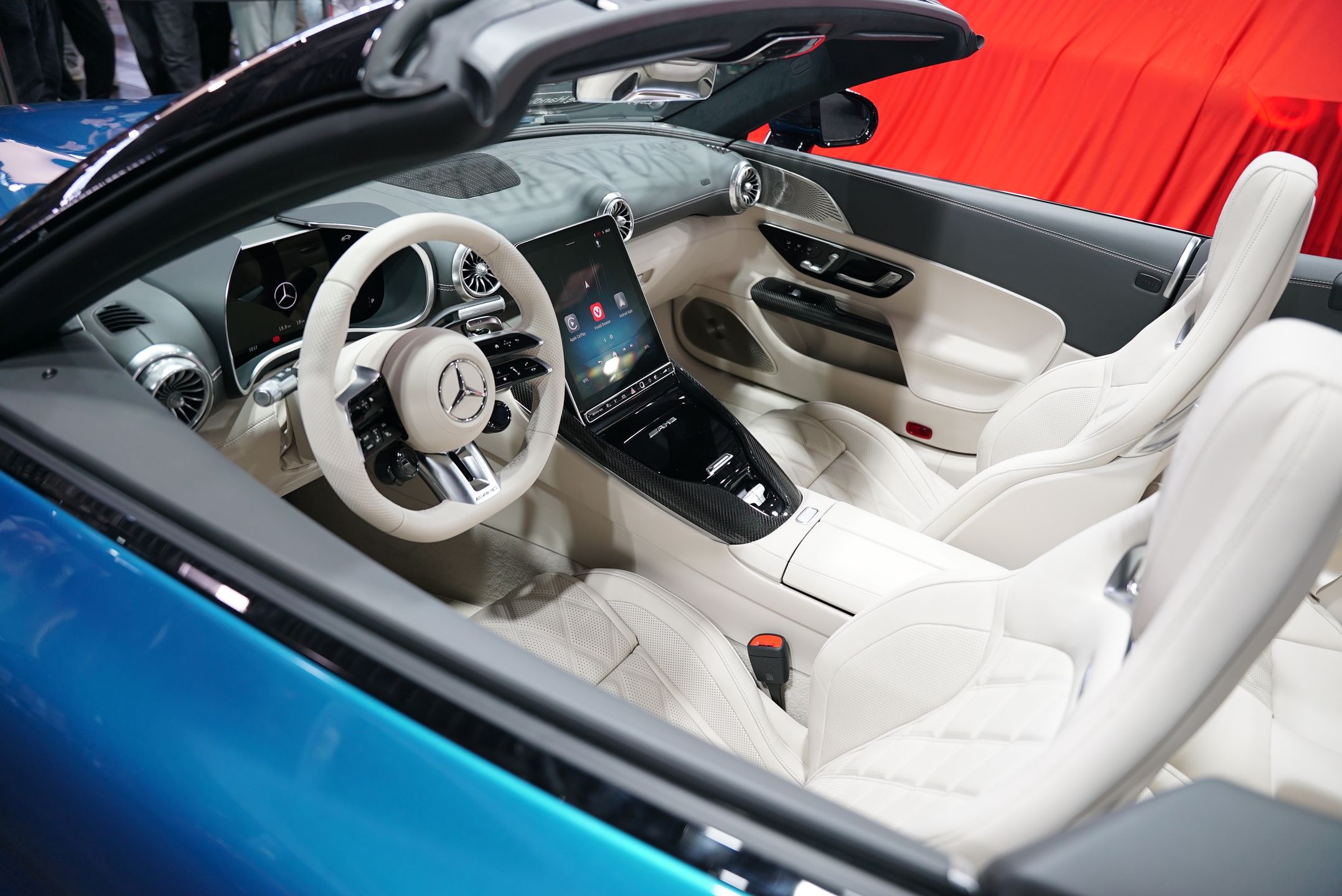 Nowy elektryczny GLC i 800 V w centrum uwagi. MB Motors pokazuje