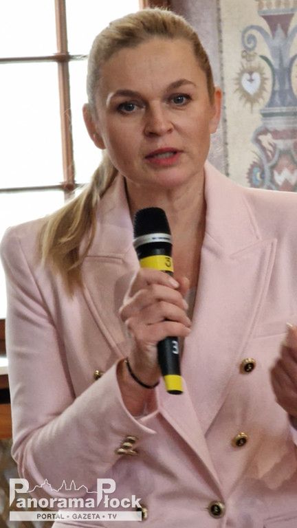 Wizyta Ministry Barbary Nowackiej w Małachowiance