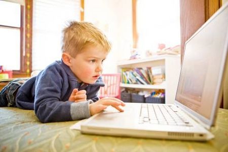 eset ekspert dziecko w sieci tykająca bomba niebezpieczeństwo
