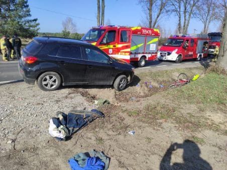 PILNE: Potrącenie rowerzysty - droga całkowicie zablokowana! [ZDJĘCIA]