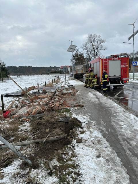 Zderzenie z szynobusem i podróż zakończona na przystanku [Zdjęcia]