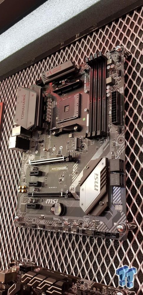 MSI B450 Tomahawk