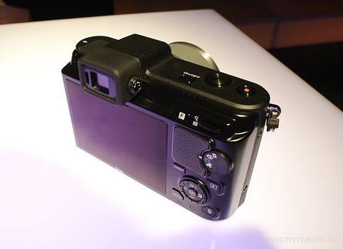 Nikon 1 V1 tył