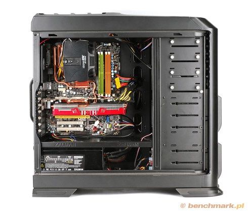 Zalman GS1200 - wnętrze &ndash; całe