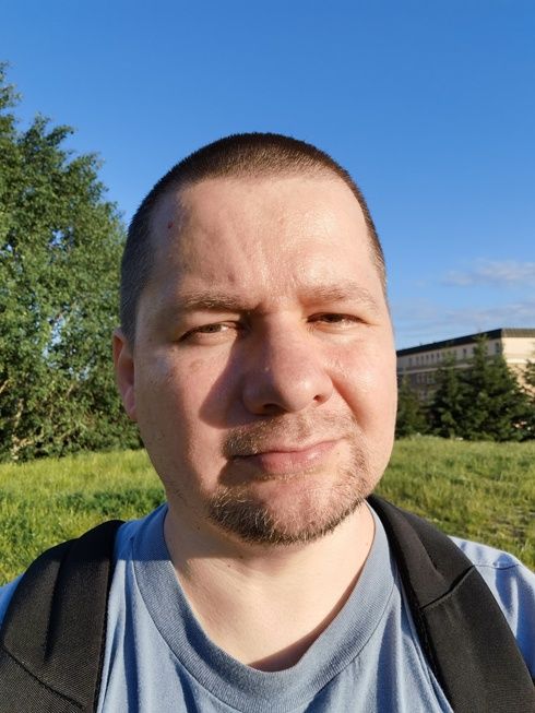 Huawei P40 Pro Plus przedni aparat selfie dzień