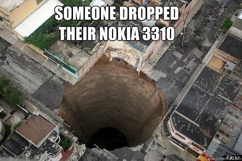 Ktoś upuścił Nokię 3310