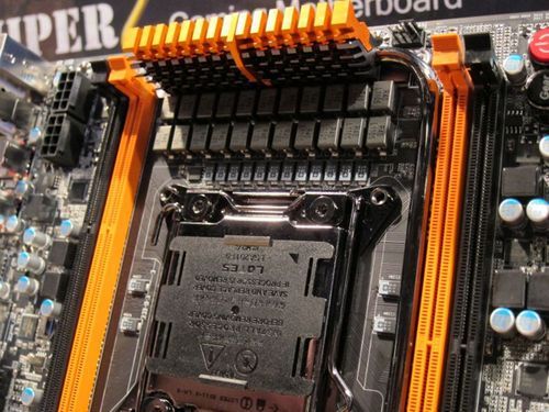 płyta gł&oacute;wna Gigabyte GA-X79-UD7 - sekcja zasilania